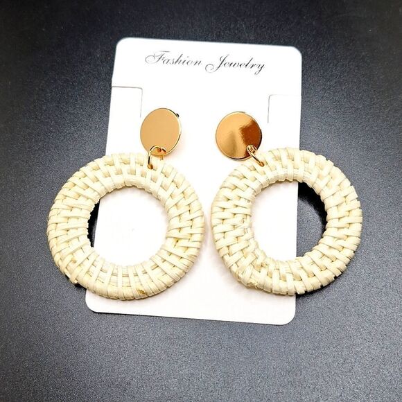 HANDMADE straw macrame earrings - Picture 1 of 4